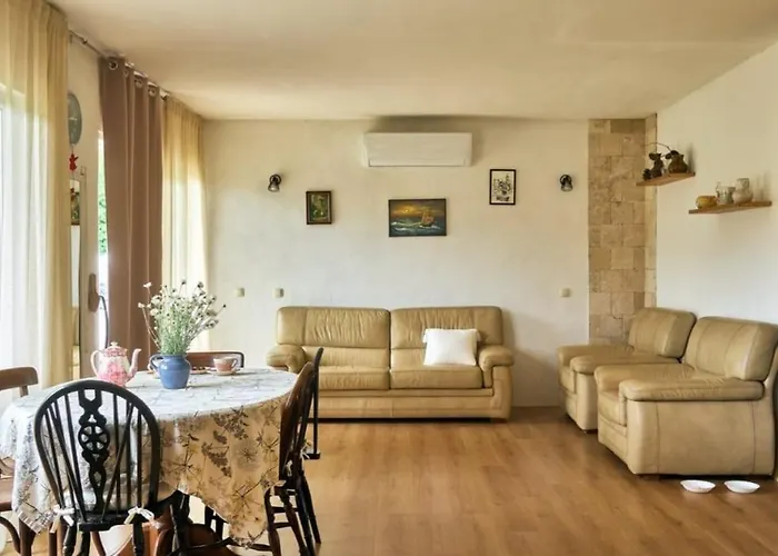 Romaolyahouse