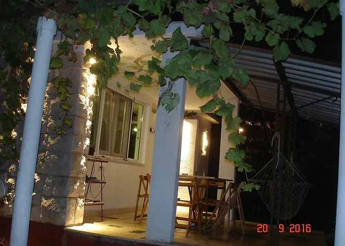 Vintage Summer House